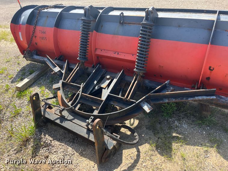 image for item EK8599 2011 International  7500 dump truck