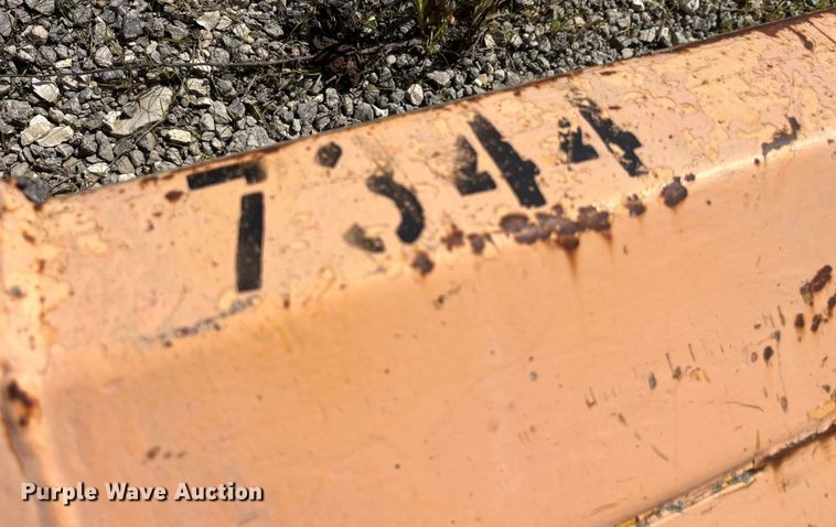 image for item EK8599 2011 International  7500 dump truck