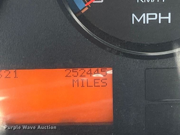 image for item EK8599 2011 International  7500 dump truck