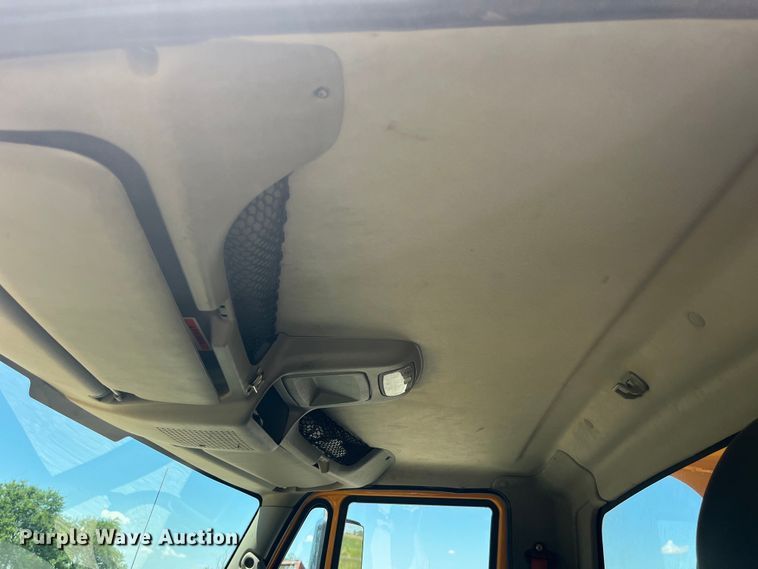 image for item EK8599 2011 International  7500 dump truck