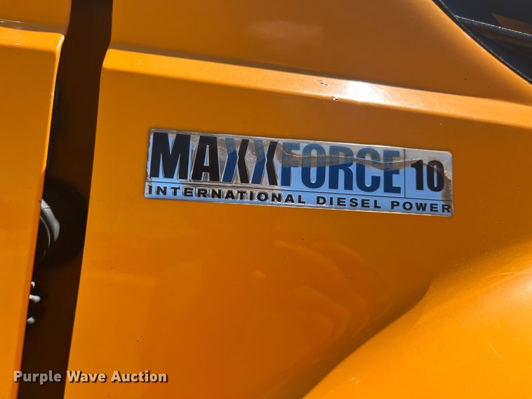 image for item EK8599 2011 International  7500 dump truck