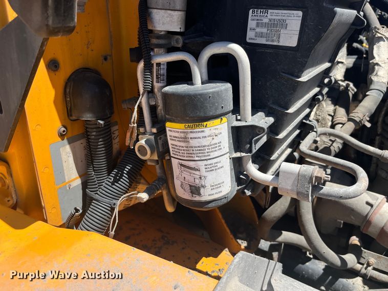 image for item EK8599 2011 International  7500 dump truck