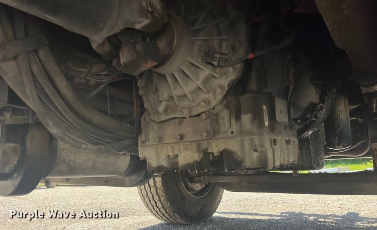 image for item EK8599 2011 International  7500 dump truck