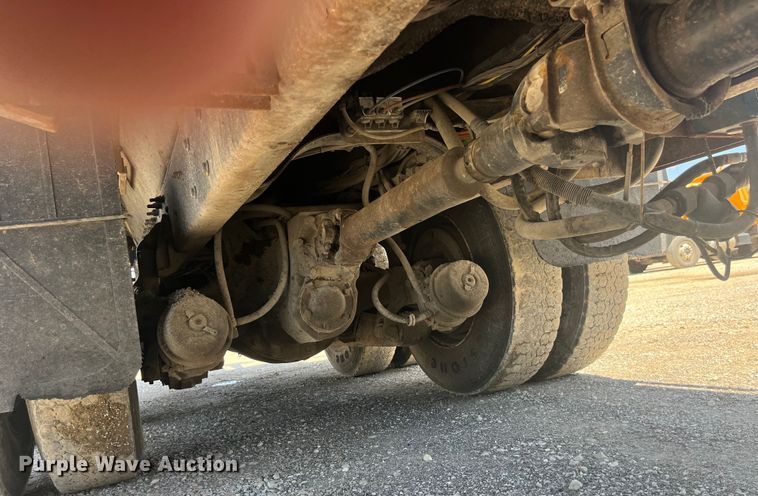 image for item EK8599 2011 International  7500 dump truck