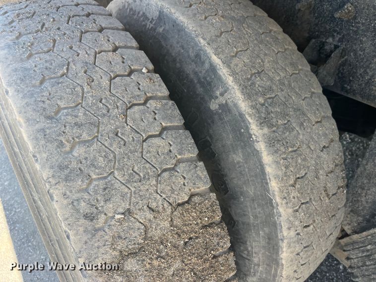 image for item EK8599 2011 International  7500 dump truck