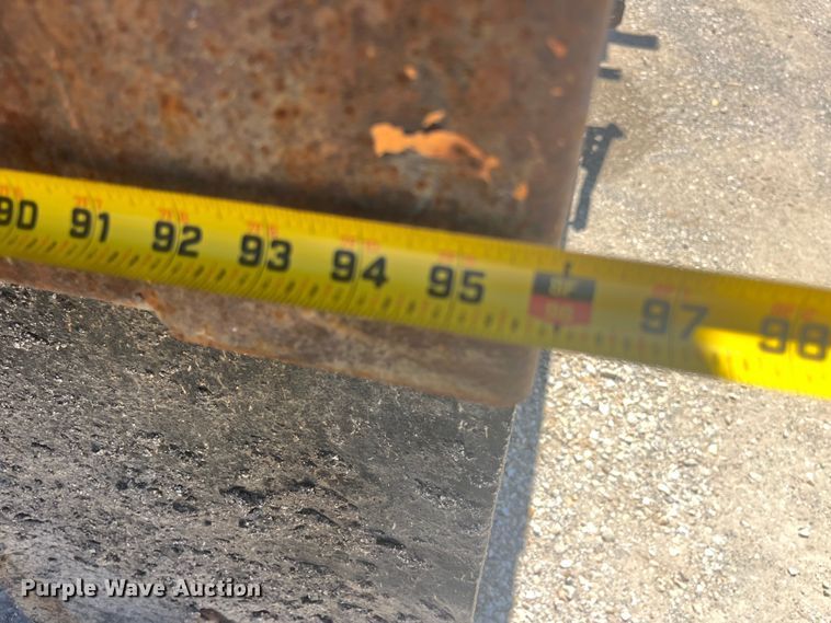 image for item EK8600 2006 International  7400 dump truck