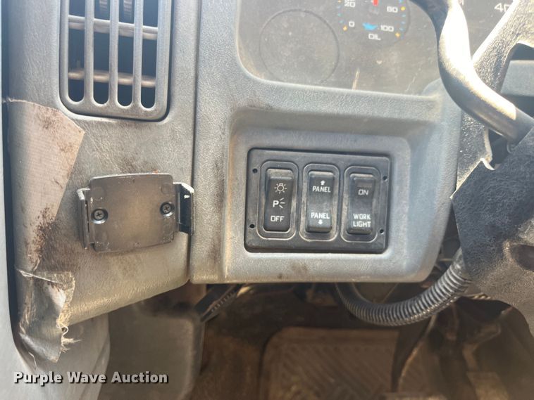 image for item EK8600 2006 International  7400 dump truck