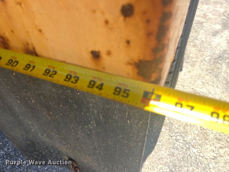 image for item EK8601 2006 International  7400 dump truck