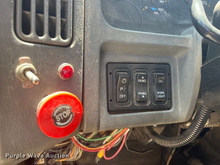 image for item EK8601 2006 International  7400 dump truck