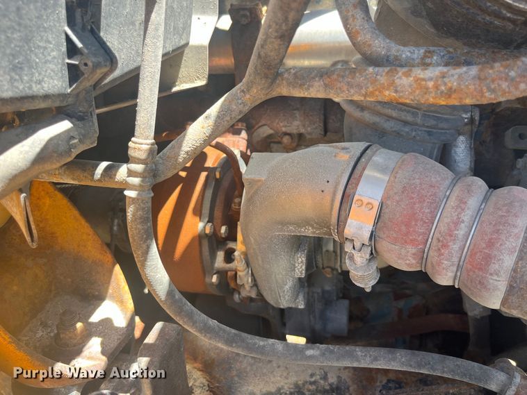 image for item EK8601 2006 International  7400 dump truck