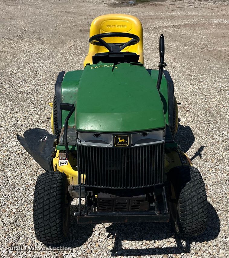 1996 John Deere GT275 lawn mower in Macon, MO Item EK8602 for sale