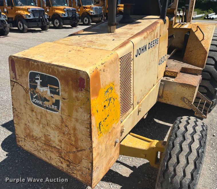 image for item EK8604 1987 John Deere 482C forklift