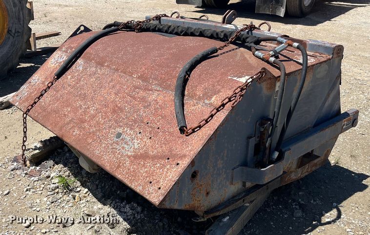 image for item EK8605 Skid steer sweeper