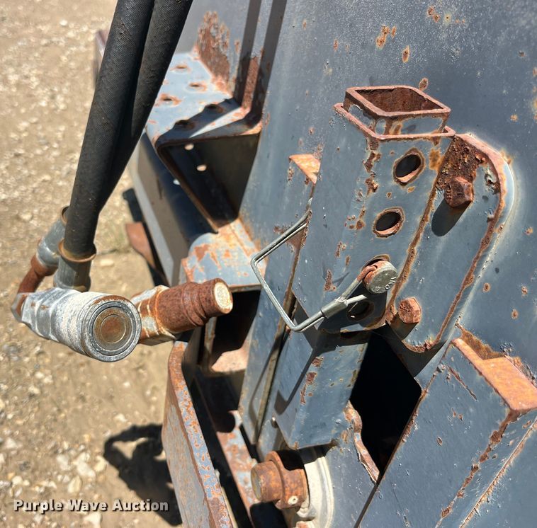 image for item EK8605 Skid steer sweeper