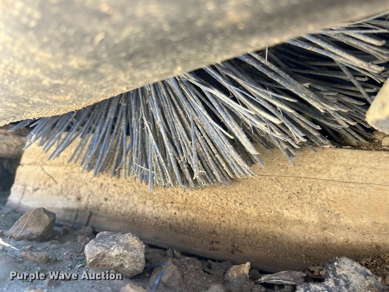 image for item EK8605 Skid steer sweeper