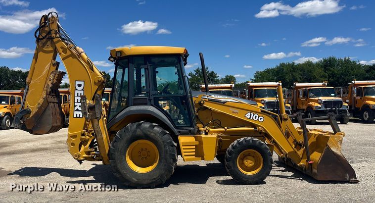 image for item EK8608 2003 John Deere 410G backhoe