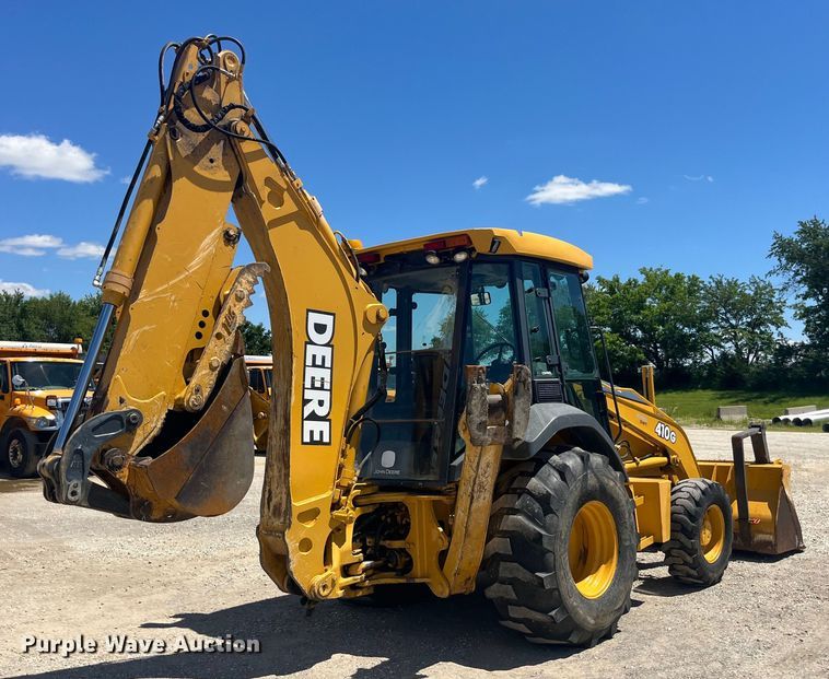 image for item EK8608 2003 John Deere 410G backhoe