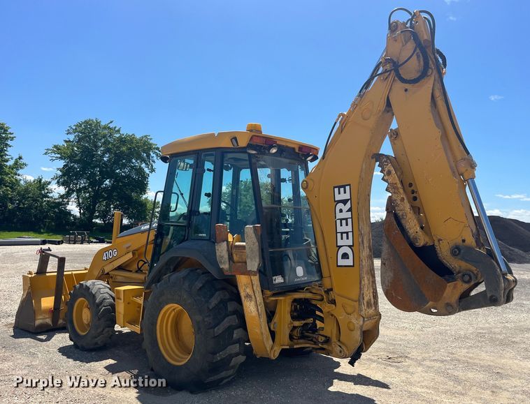 image for item EK8608 2003 John Deere 410G backhoe