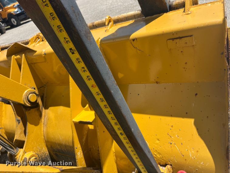 image for item EK8608 2003 John Deere 410G backhoe