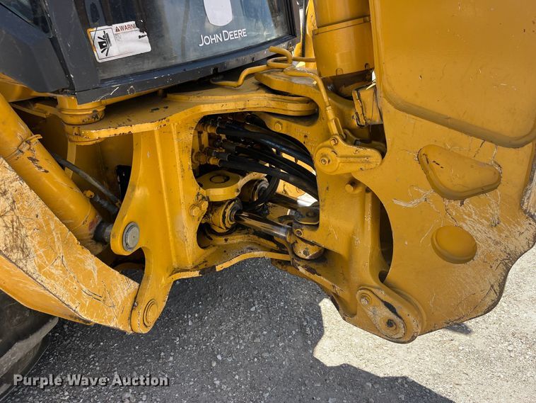 image for item EK8608 2003 John Deere 410G backhoe