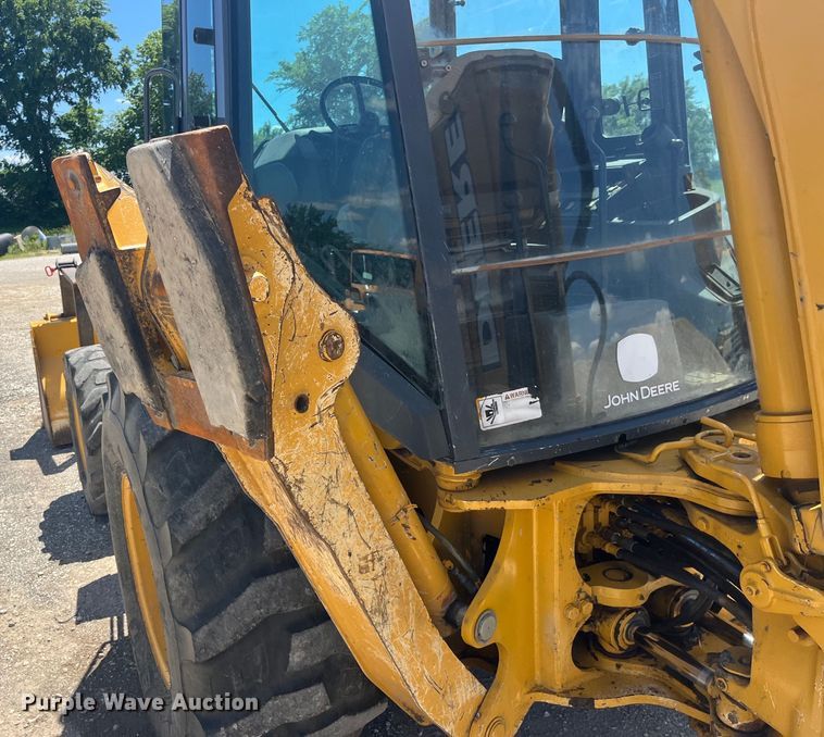 image for item EK8608 2003 John Deere 410G backhoe