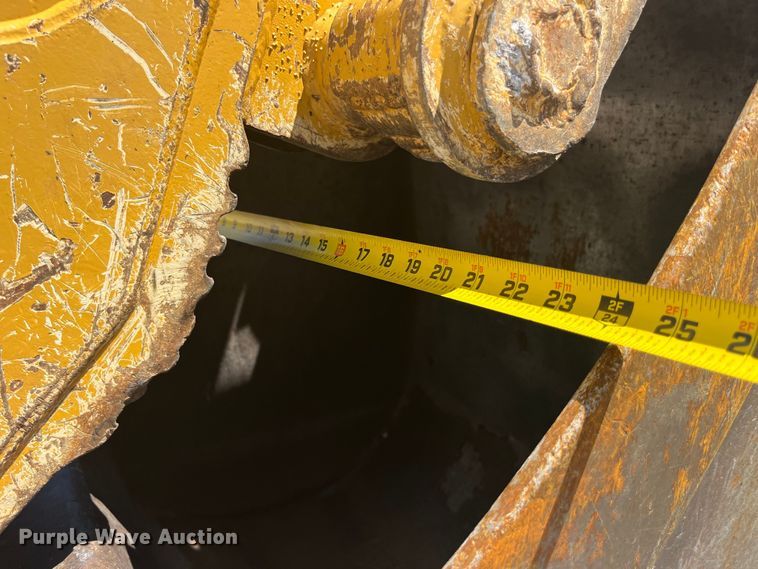 image for item EK8608 2003 John Deere 410G backhoe