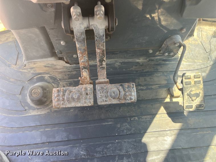 image for item EK8608 2003 John Deere 410G backhoe