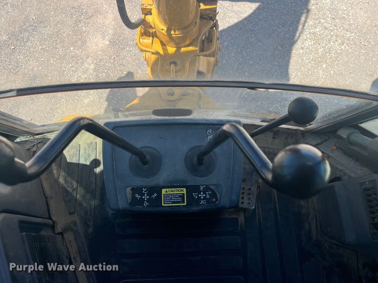 image for item EK8608 2003 John Deere 410G backhoe