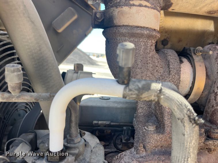 image for item EK8608 2003 John Deere 410G backhoe