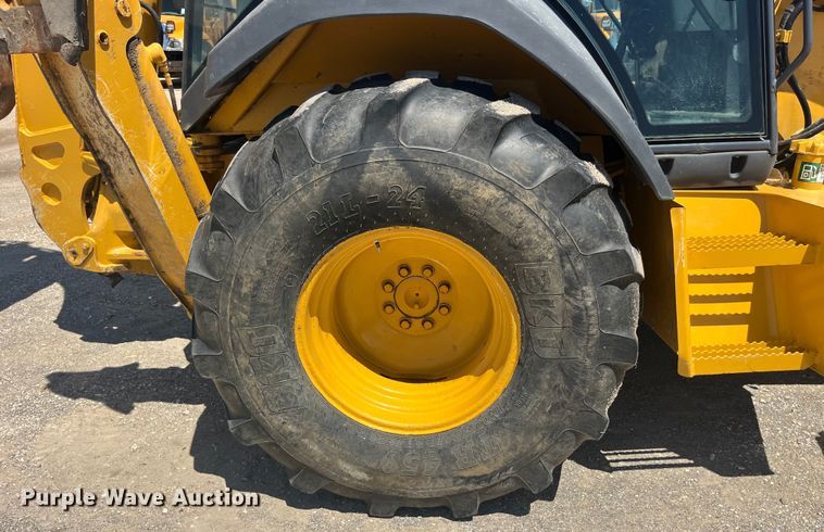 image for item EK8608 2003 John Deere 410G backhoe