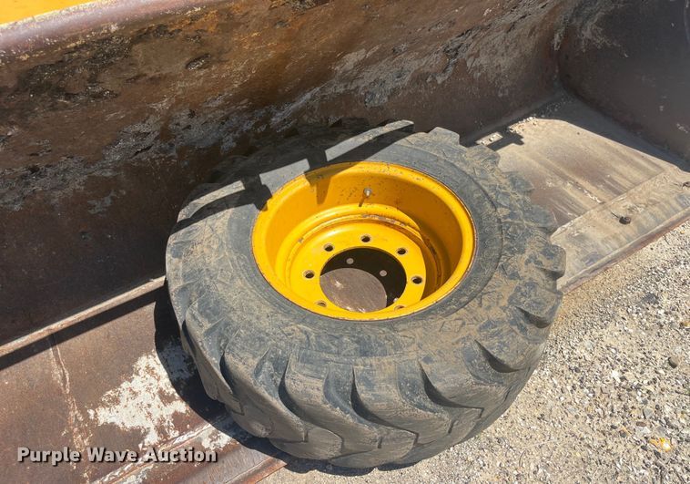 image for item EK8608 2003 John Deere 410G backhoe