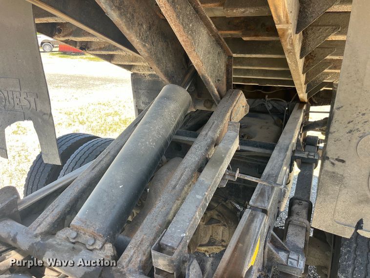 image for item EK8609 2011 Dodge Ram 5500HD dump flatbed truck