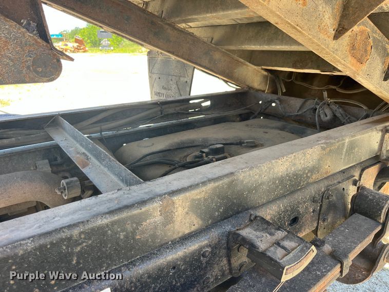 image for item EK8609 2011 Dodge Ram 5500HD dump flatbed truck