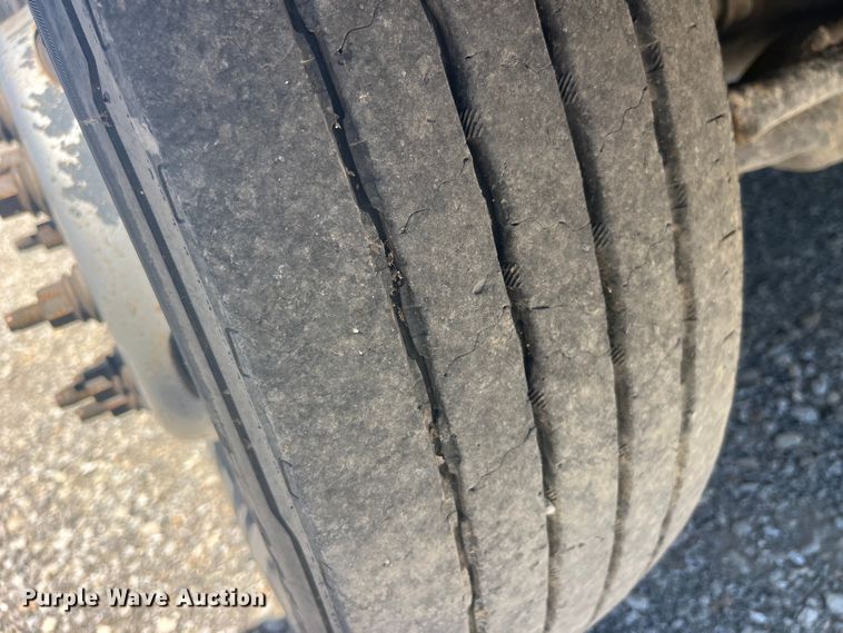 image for item EK8609 2011 Dodge Ram 5500HD dump flatbed truck