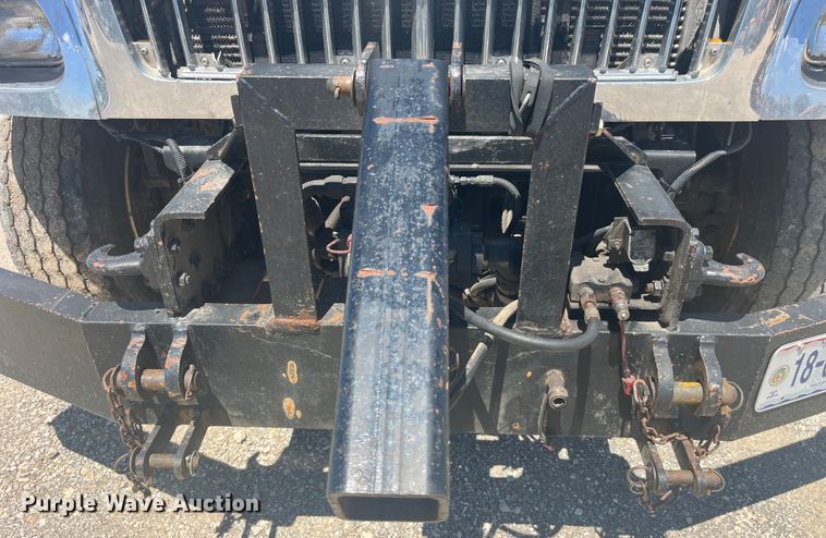 image for item EK8611 2006 International  7400 dump truck