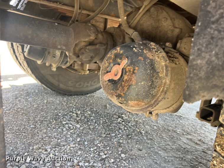 image for item EK8611 2006 International  7400 dump truck