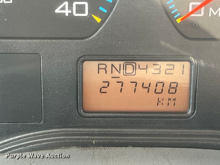 image for item EK8611 2006 International  7400 dump truck