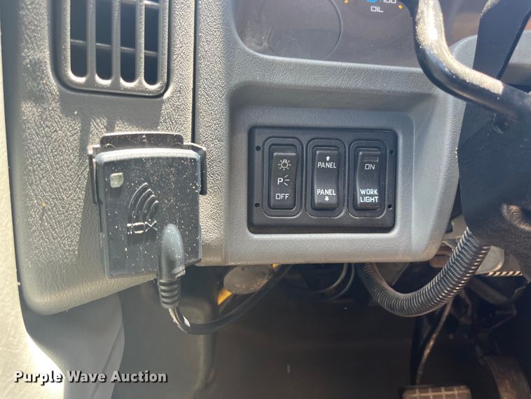 image for item EK8611 2006 International  7400 dump truck