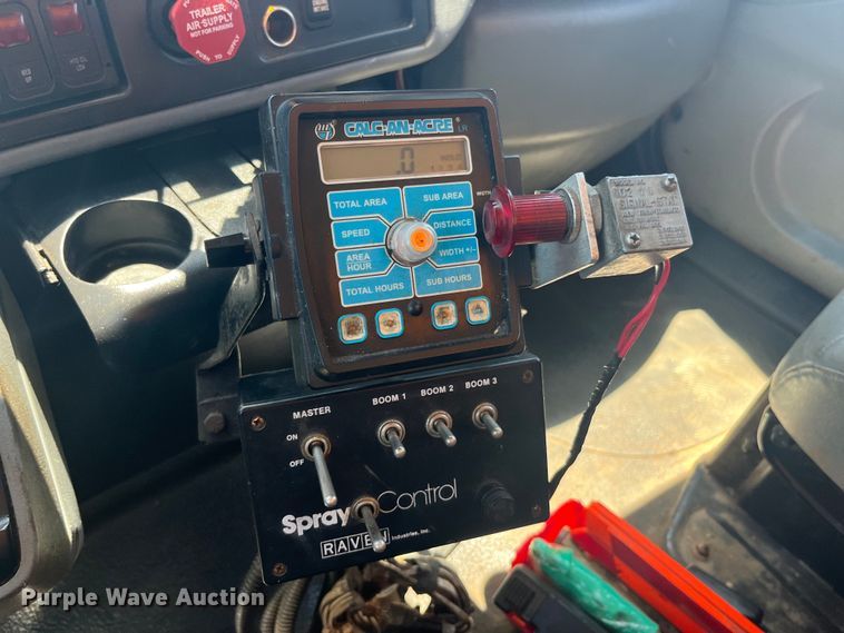 image for item EK8611 2006 International  7400 dump truck