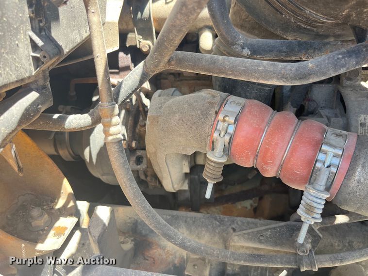 image for item EK8611 2006 International  7400 dump truck