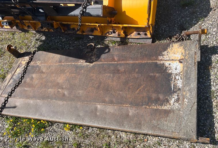 image for item EK8611 2006 International  7400 dump truck