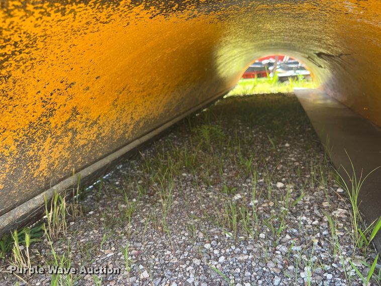 image for item EK8611 2006 International  7400 dump truck