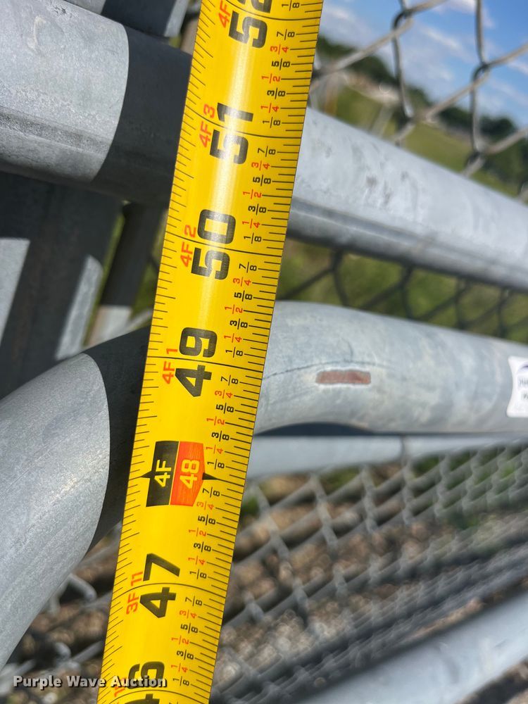 image for item EK8612 (2) livestock panels