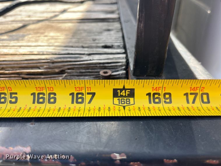 image for item EK8613 2003 Ford F650 Super Duty XL flatbed truck