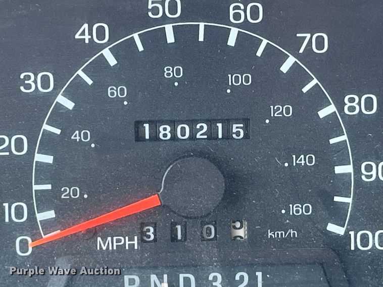 image for item EK8613 2003 Ford F650 Super Duty XL flatbed truck