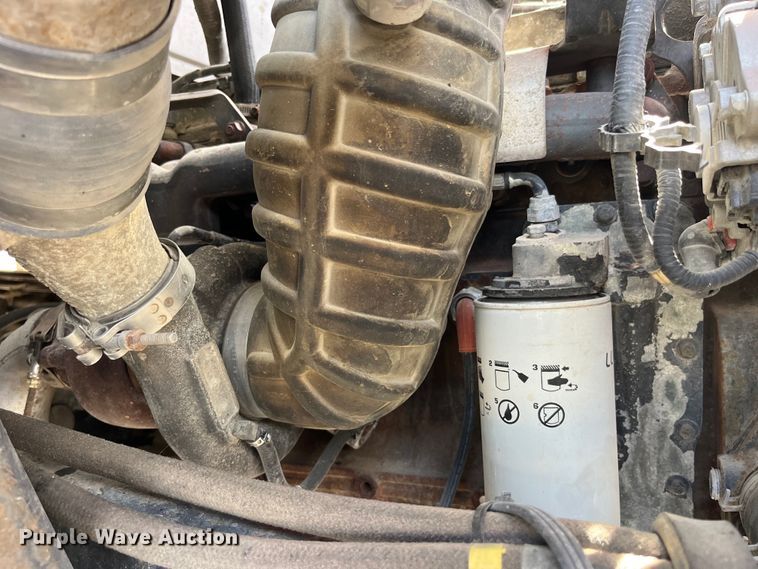 image for item EK8613 2003 Ford F650 Super Duty XL flatbed truck