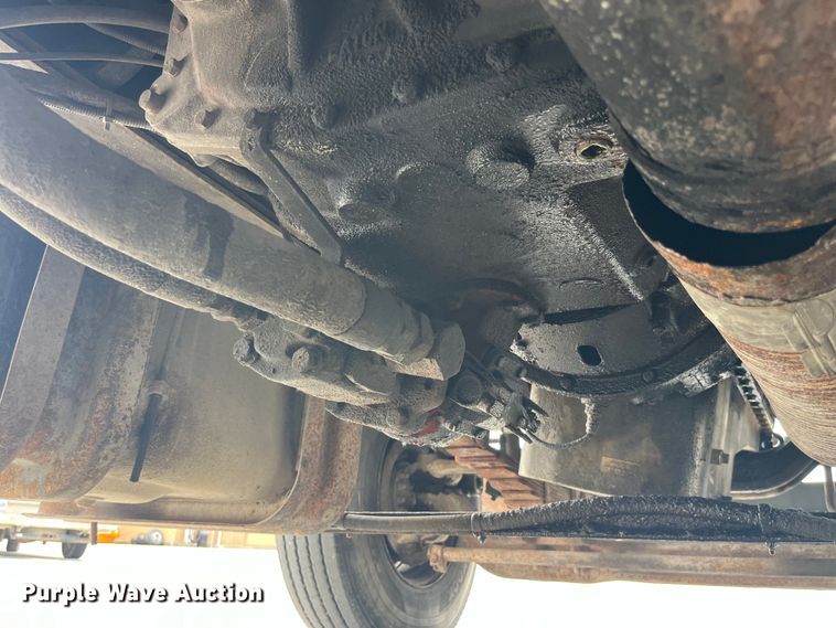 image for item EK8619 1995 Ford L9000 semi truck