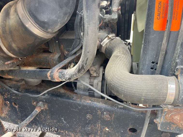 image for item EK8619 1995 Ford L9000 semi truck