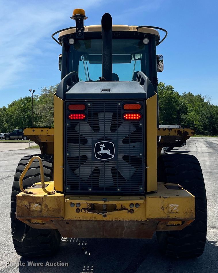 image for item EK8622 2009 John Deere  524K High Lift high lift wheel loader