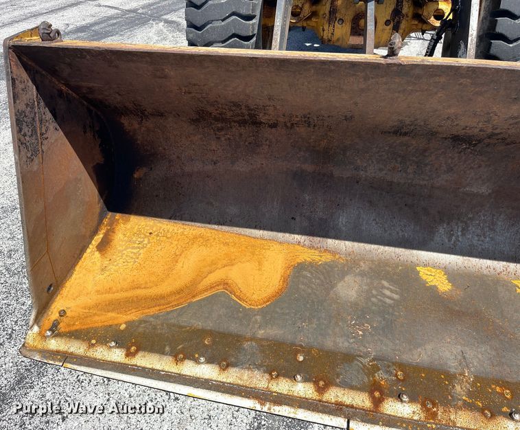 image for item EK8622 2009 John Deere  524K High Lift high lift wheel loader